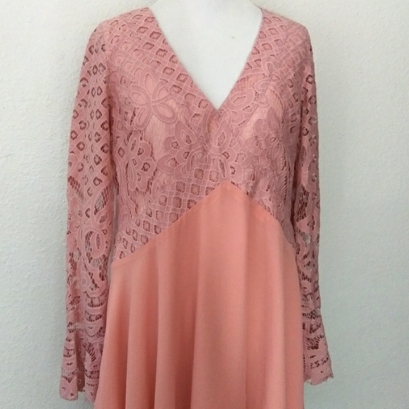 TULAROSA lace skylar short dress women’s Size Small - Picture 6 of 8